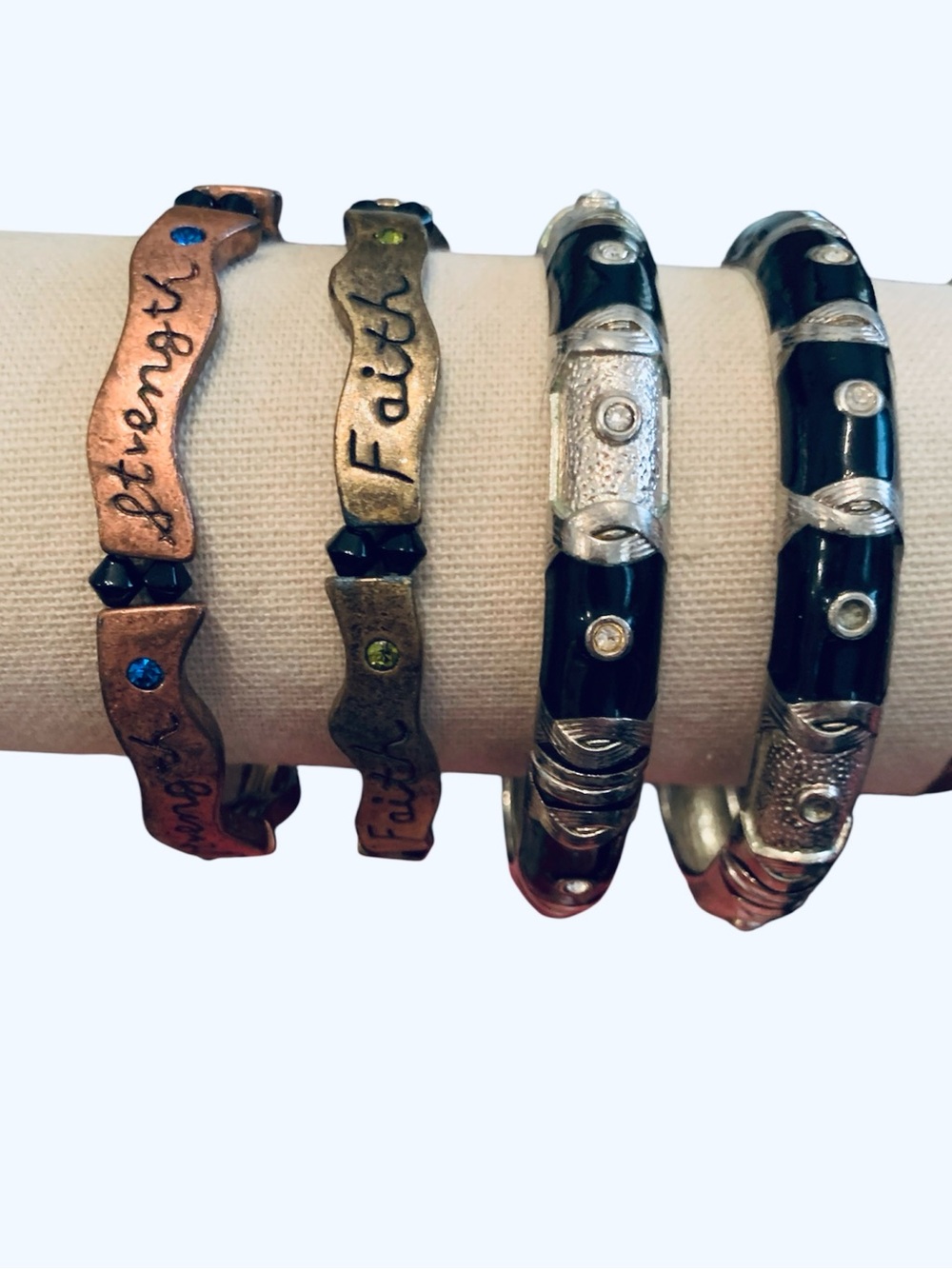 💕CHICO’S💕4 VINTAGE STRETCH AND BLACK/SILVER TONE BRACELETS.